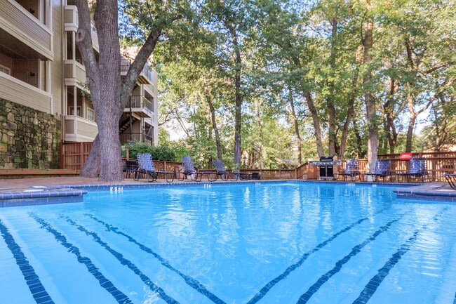 Building Photo - Creekview Apartments