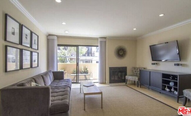 11816 Gorham Ave Unit 114