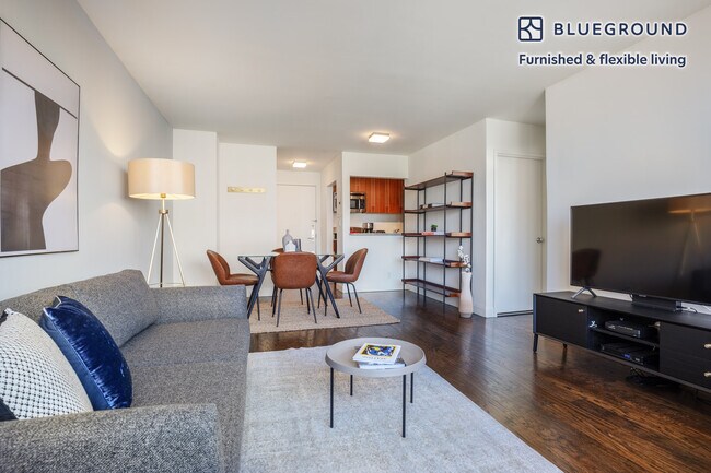 Photo - 200 E 82nd St Unidad SI FL10-ID375