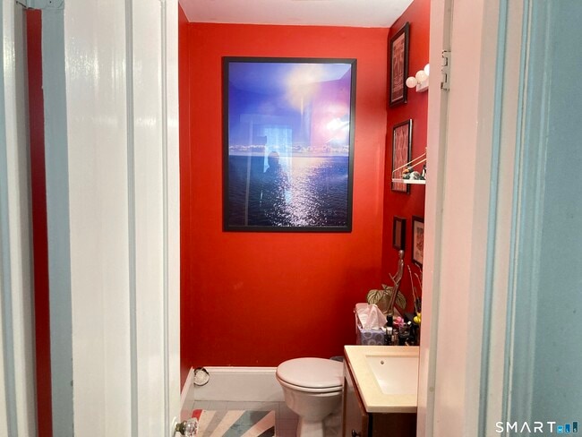 Photo - 102 Mansfield St