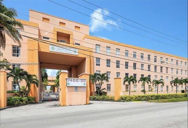 Building Photo - 7420 W 20th Ave Unit 446