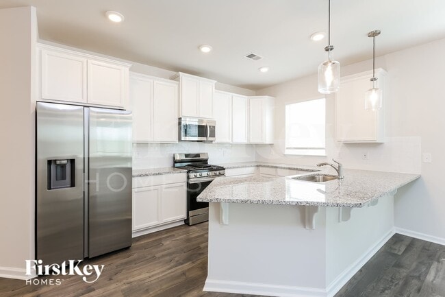 Photo - 619 Goldburn Wy