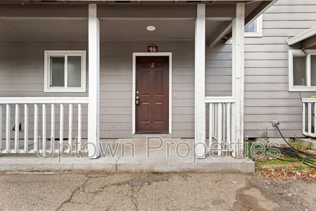 Photo - 367 NW Bailey Ave