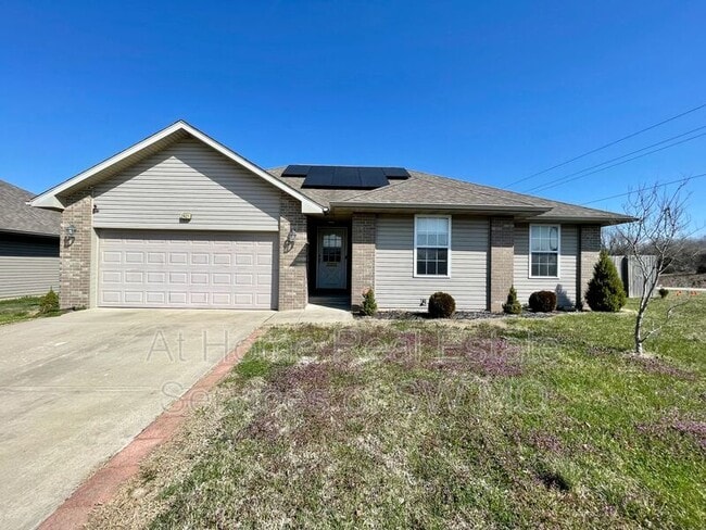 Building Photo - 2421 W Brook Ridge St