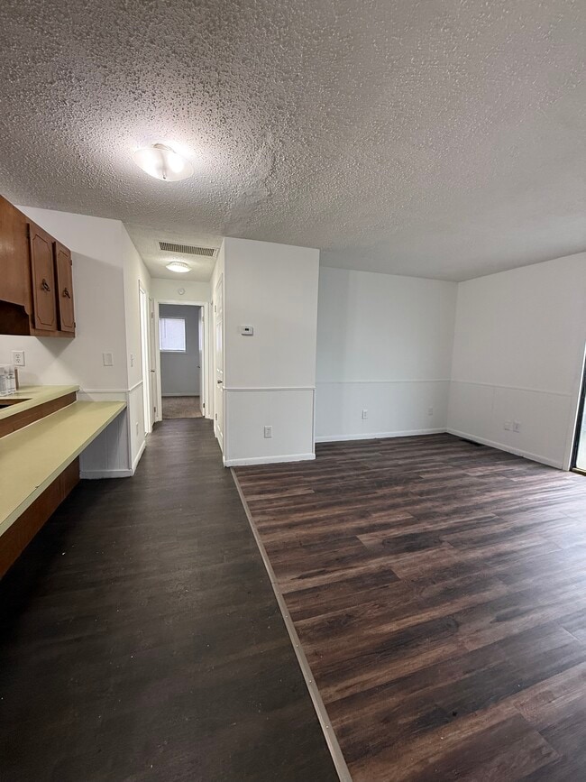 Photo - 601 Kinzer St