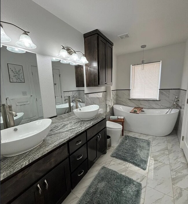 Photo - 3004 Clearview Dr