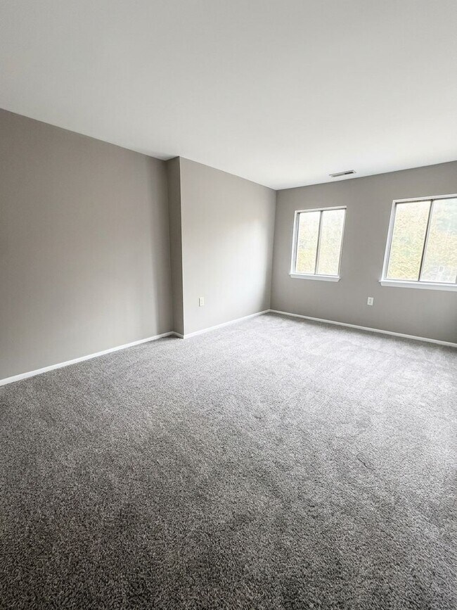 Photo - 15 Suntop Ct Unit 301