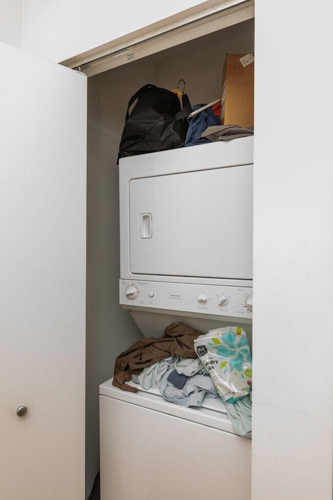 Photo - 1 bedroom in Chicago IL 60661 Unit 1213