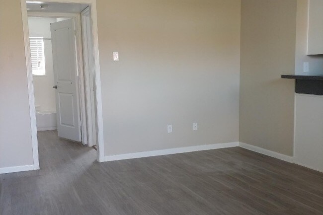 Photo - Gulf Breeze Apartments