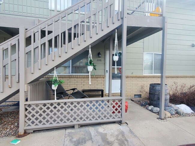 Photo - Very Cute 2 Bedroom 1 Bath Condo in Longmo...