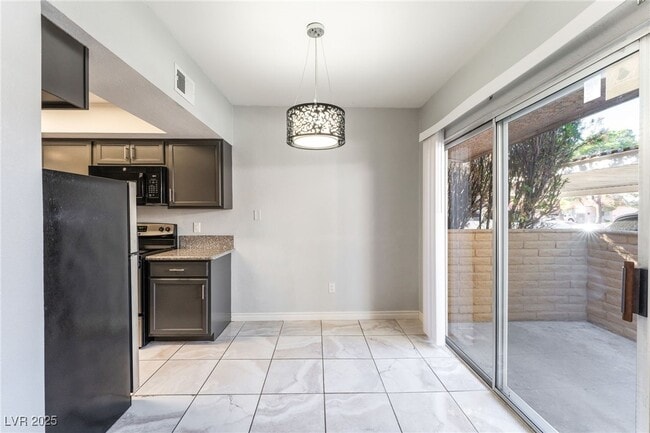 Building Photo - 2732 Eldora Cir Unit A