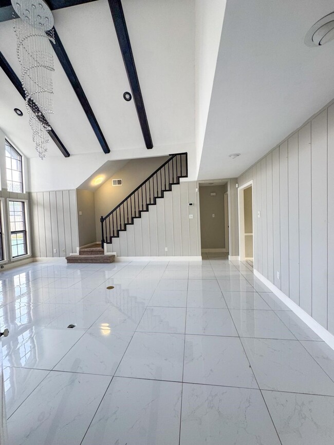 Photo - 2330 Walnut Ridge Dr