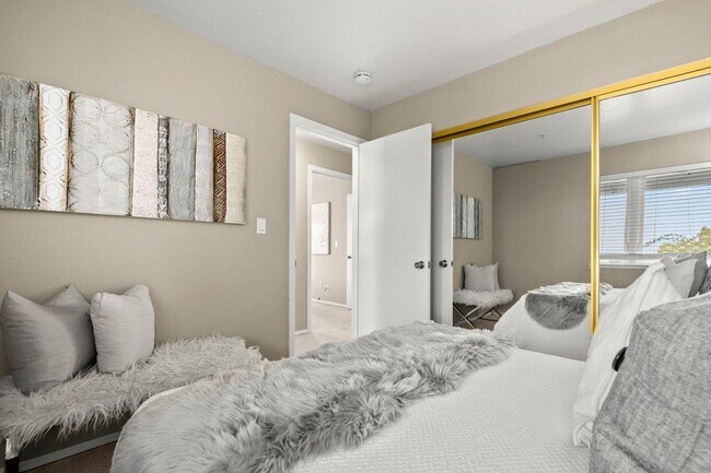 Photo - 721 Pointe Pacific Dr