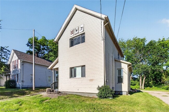 Photo - 511 Brown St