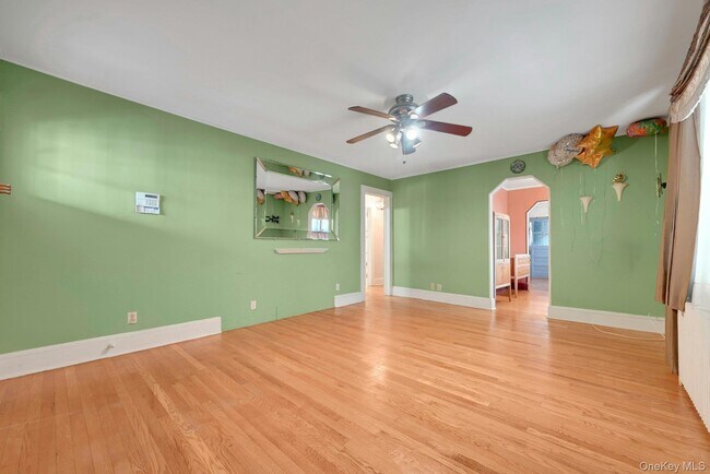 Photo - 42 Williams Ave