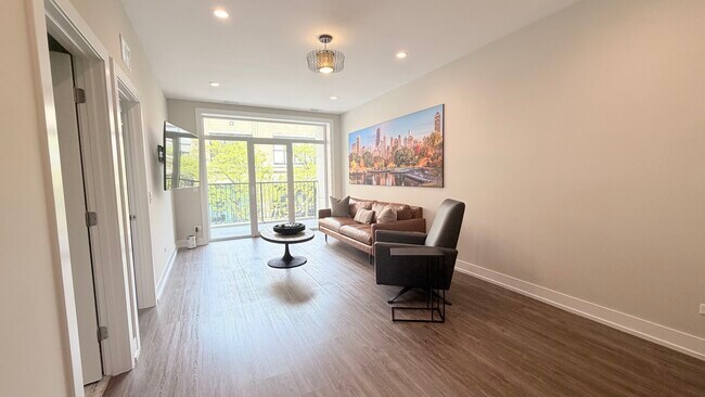 Photo - 3244 N Lincoln Ave Unit 2E