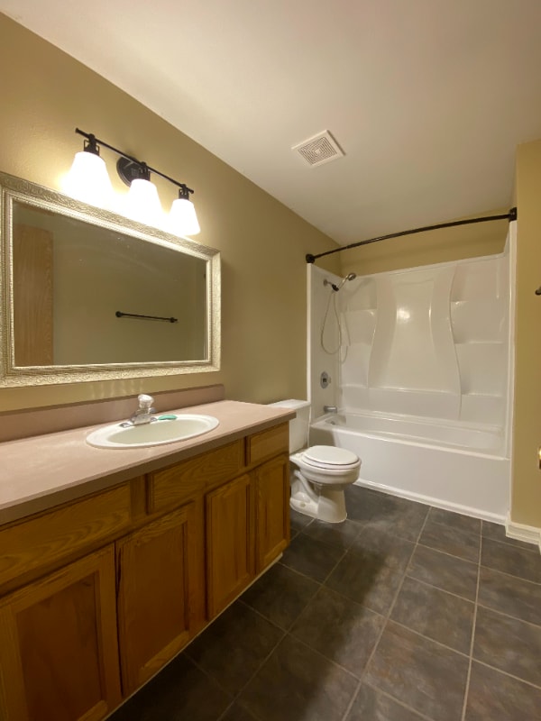 Building Photo - 418 NW 17th St Rental