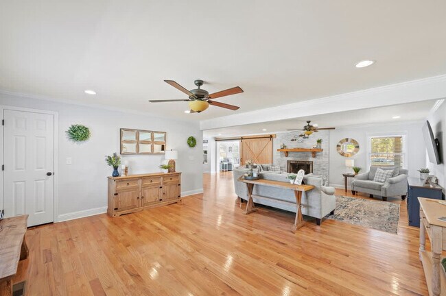 124 Clack Cir Unit SI ID1594704P