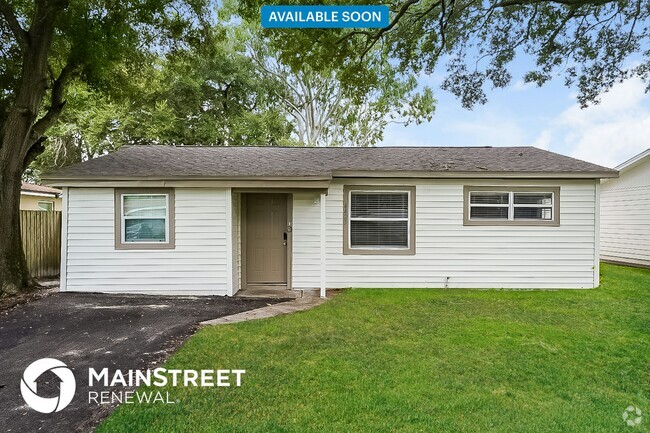 Building Photo - 4423 73rd St N Rental
