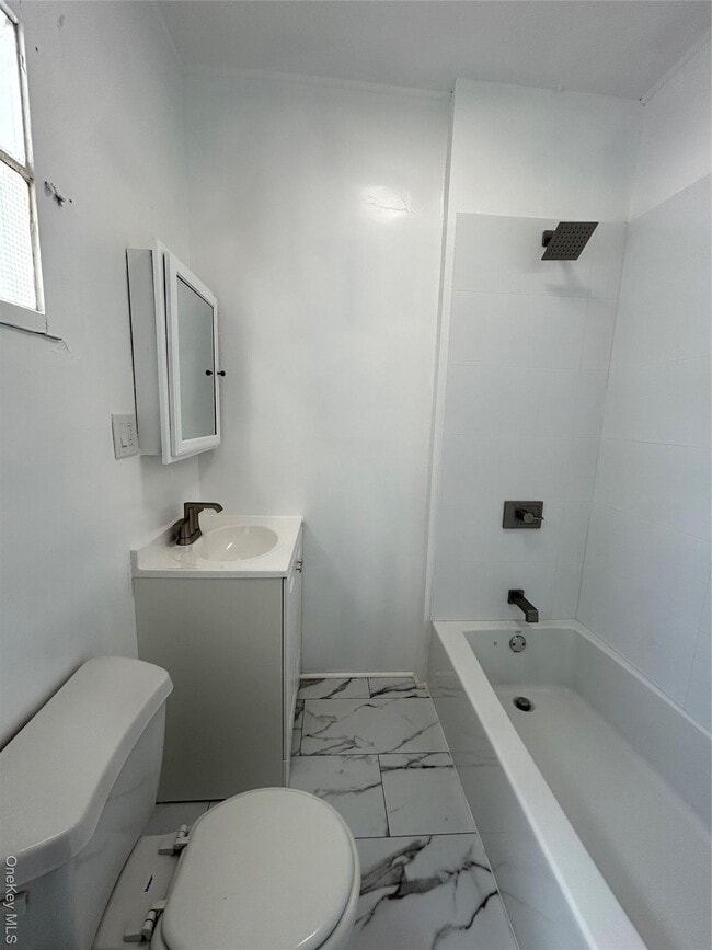 Photo - 206-208-208 W Main St Unit 1