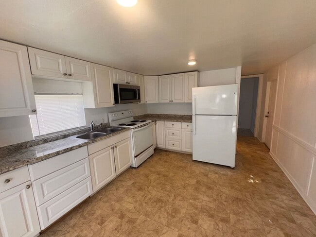 Photo - 1137 S Christiana Ave