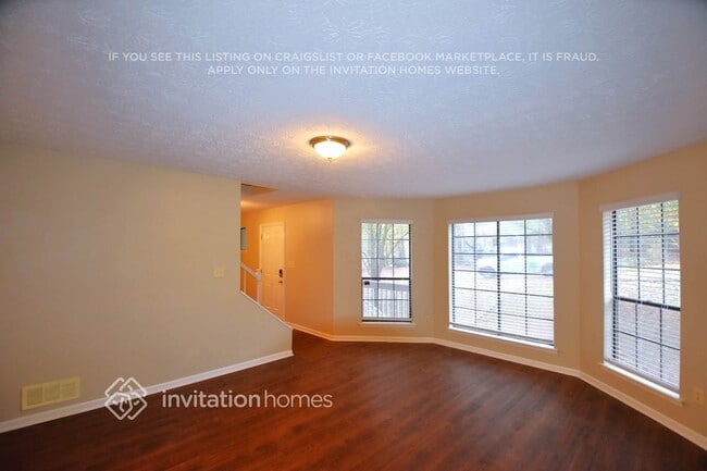 Photo - 297 Phoenix Dr NW