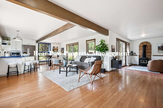 Photo - Great House in South Evergreen!! Must See!!