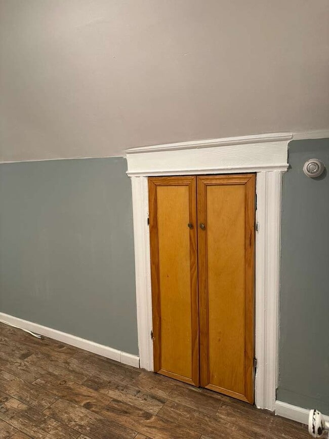 Photo - 305 Woodside Ave Unidad 3rd floor