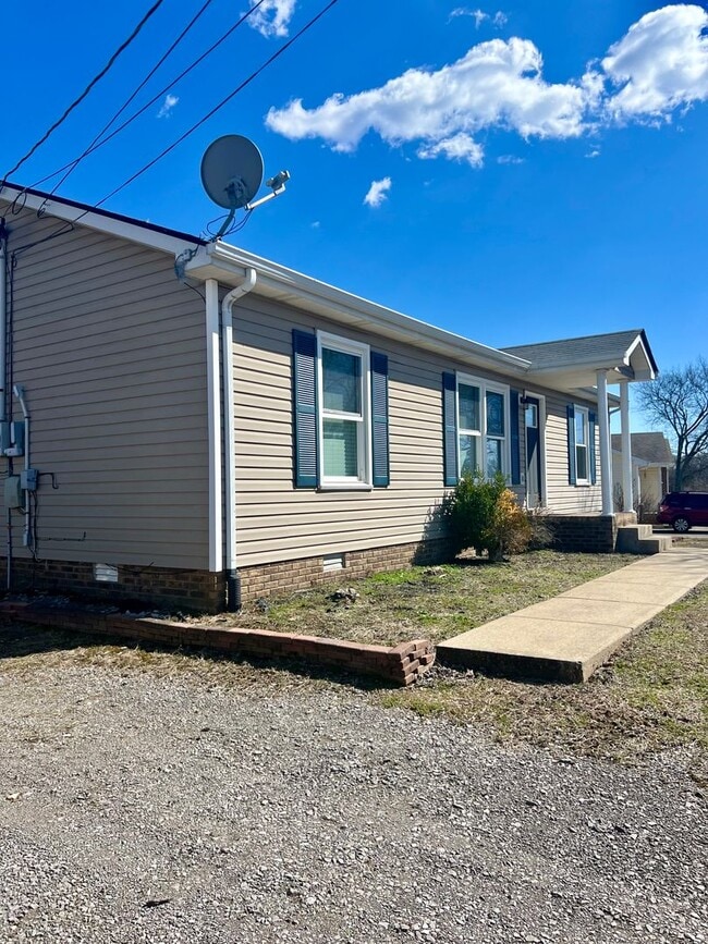 Photo - AVAILABLE NOW! 3 Bedroom, 2 Bath Home off Needmore Road