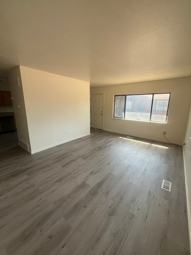 445 E 800 N Ogden - 445 E 800 N Ogden Condo Unit D,  1