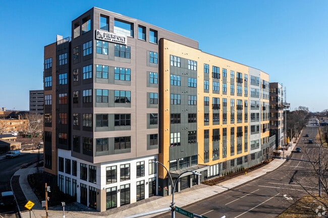 Building Photo - 9 Tower Ln Unit 311 Rental