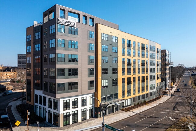 Building Photo - 9 Tower Ln Unit 311 Rental