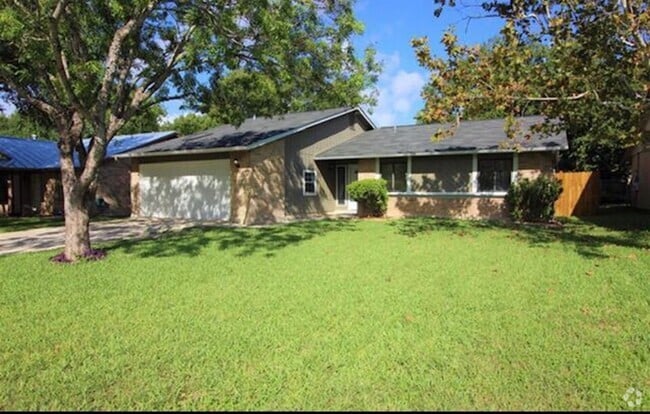 Building Photo - 5663 Larkdale Dr Rental