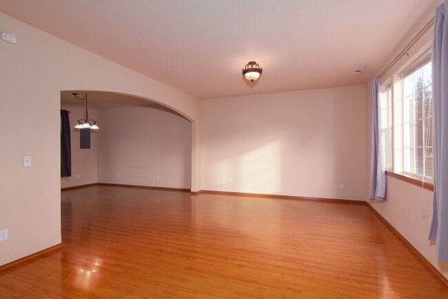 Photo - **August Availability** Nicely updated 3 Bedroom 2.5 Bath with large living / Dining area and att...