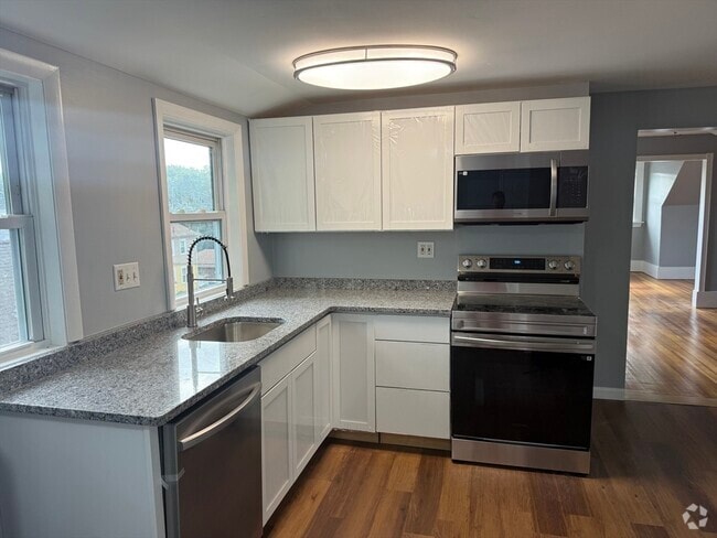 Building Photo - 363 Broadway Unit 3 Rental
