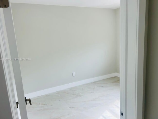 Photo - 932 NW 5th St Unidad 3