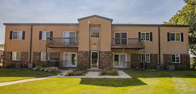 Building Photo - 3 27th St