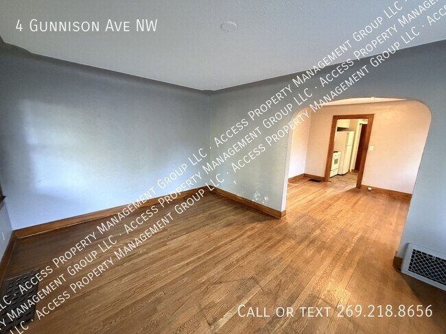 4 Gunnison Ave NW