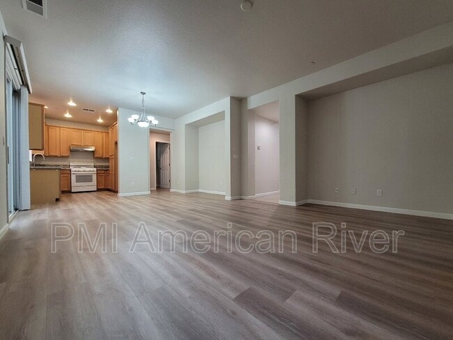 Photo - 8143 Crystal Walk Cir