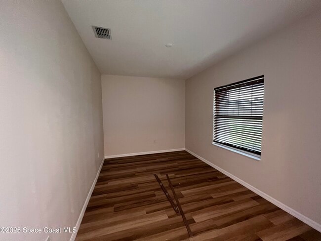 Photo - 774 Alfonso Ave SE