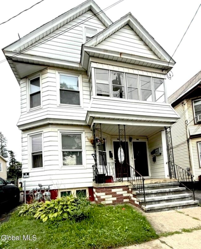 Building Photo - 1120 Pleasant St Unit 1