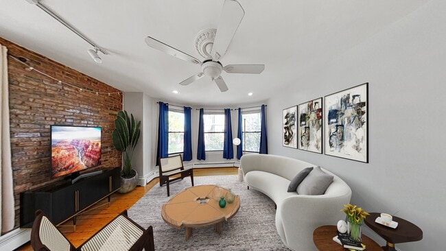 Building Photo - 1534A Tremont St Unit 3 Rental