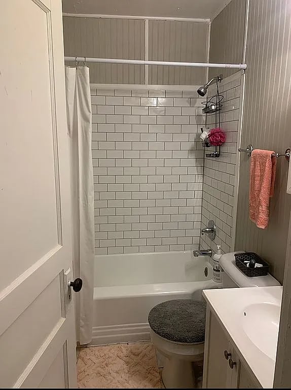 Photo - 705 Cabell Dr