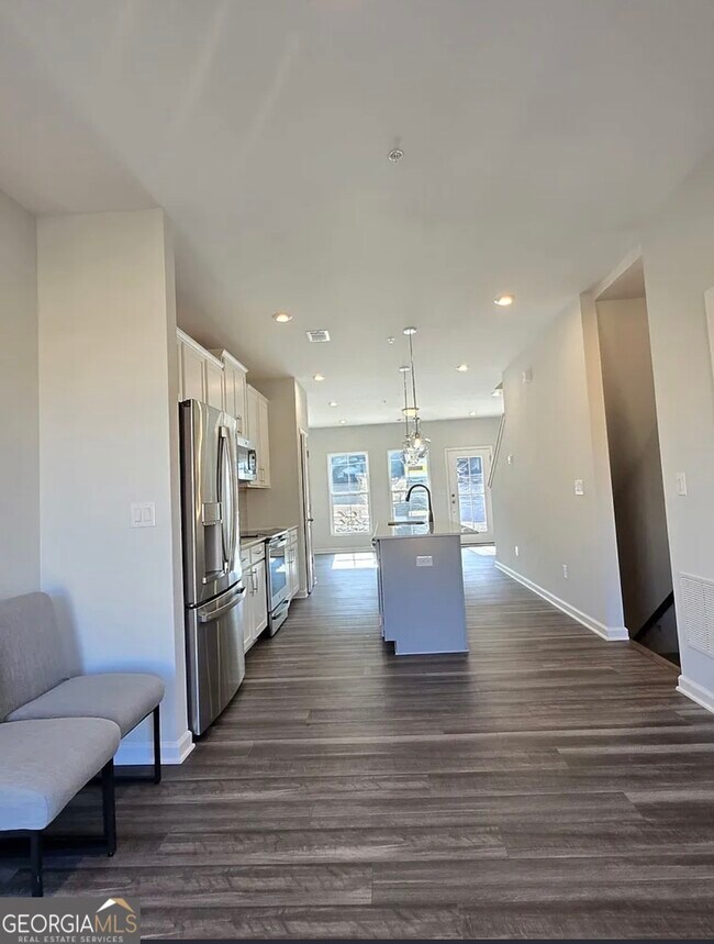 Photo - 341 Skylar Ct SE