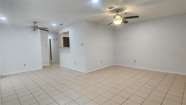 Building Photo - 123 Prairie Creek Cir
