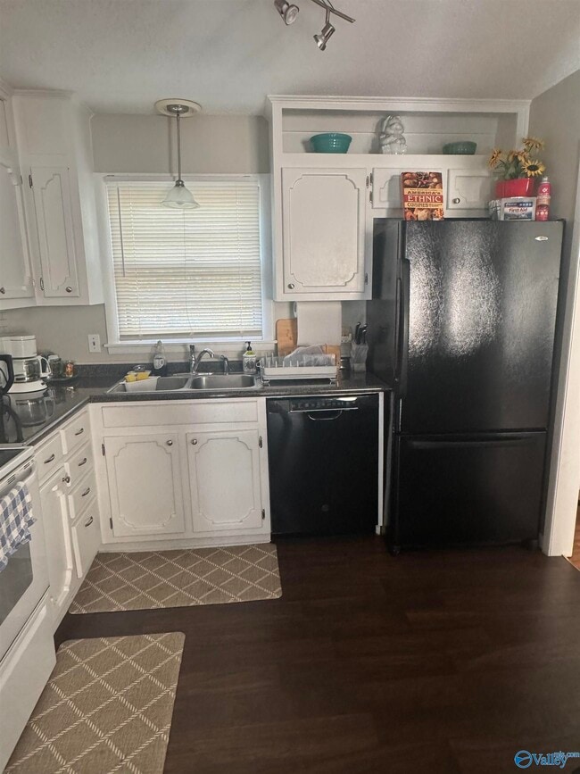3813 NW Millbrae Dr