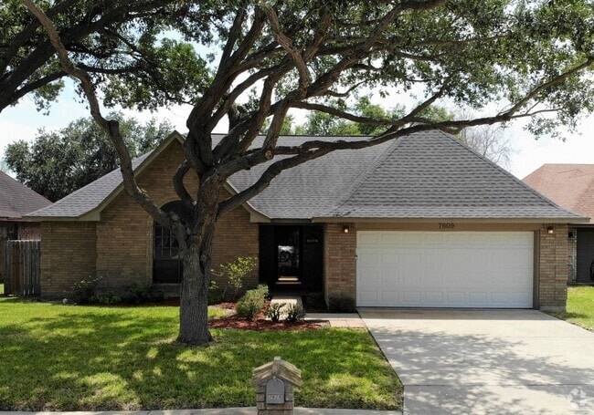 Building Photo - 3Bed/2Bath in Mcallen TX Now Available ( T... Rental