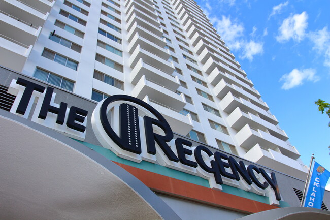 Building Photo - The Regency Apartments