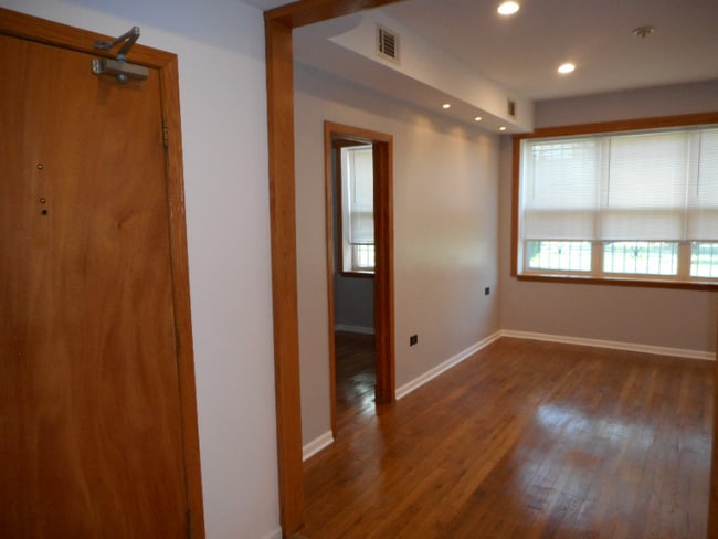 Photo - 4618 W Jackson Blvd Unit 4618 jackson