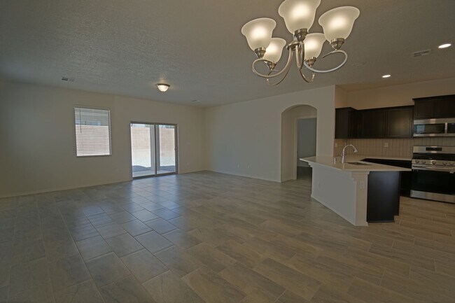 2590 Camino Plata Loop NE